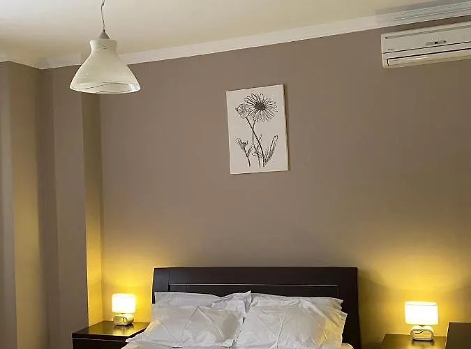 Cloud8 With Castle View, 7km From The Lezhë