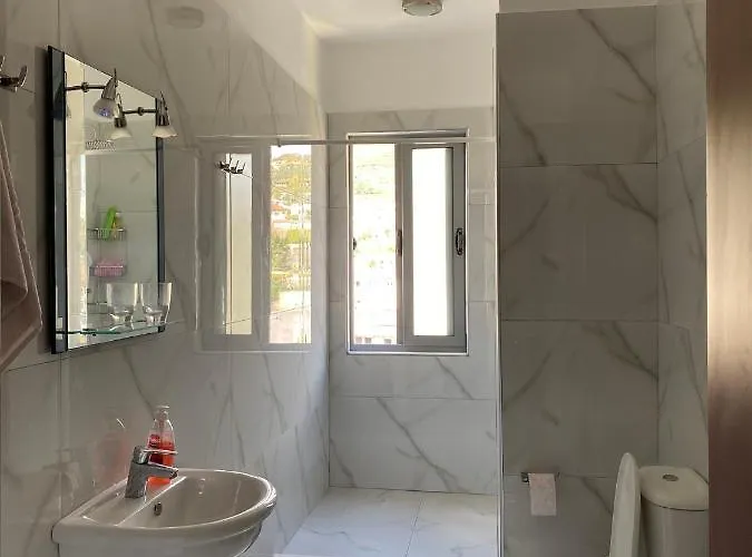 Cloud8 With Castle View, 7km From The Appartement Lezhë